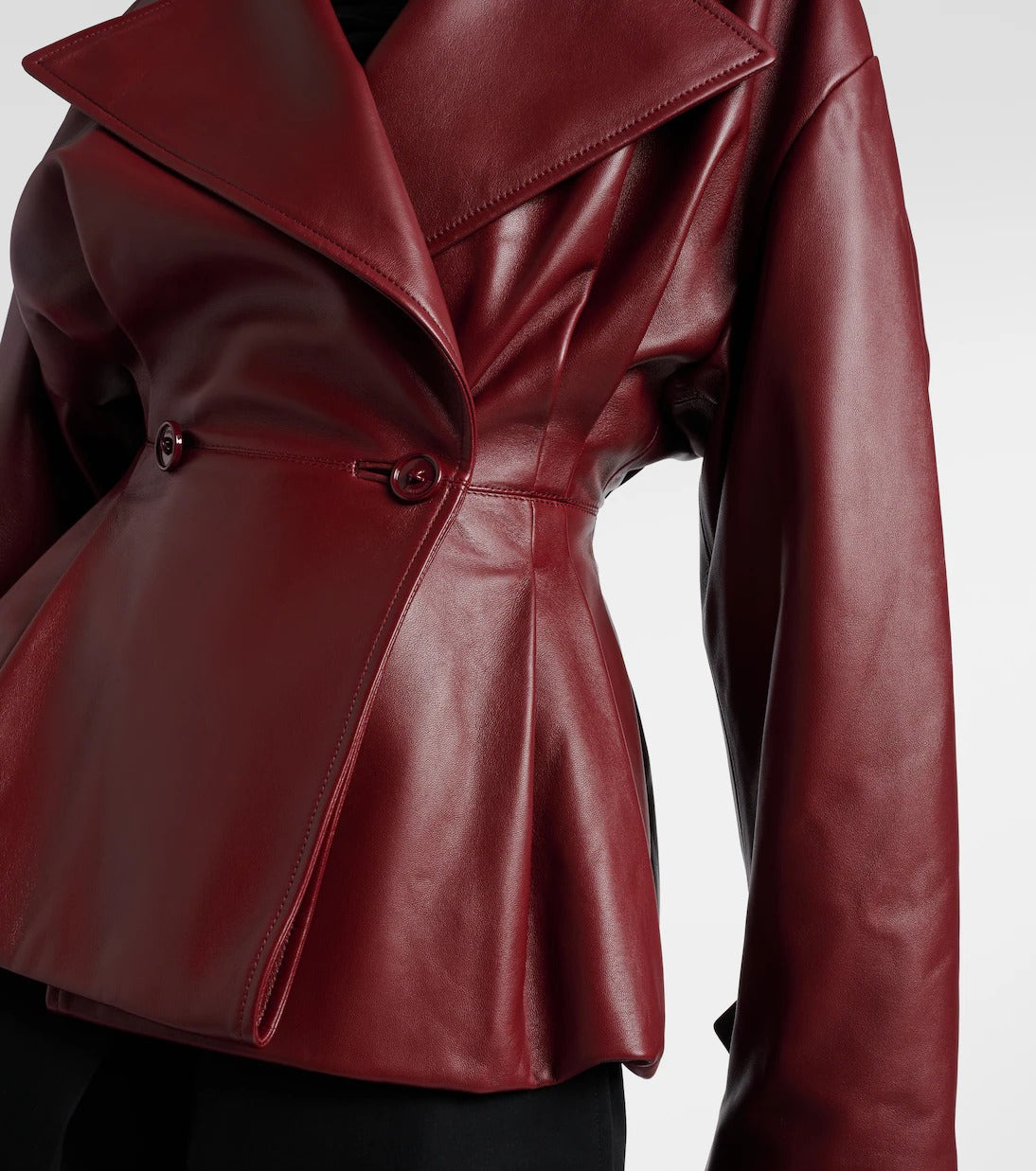 Leather jacket in burgundy